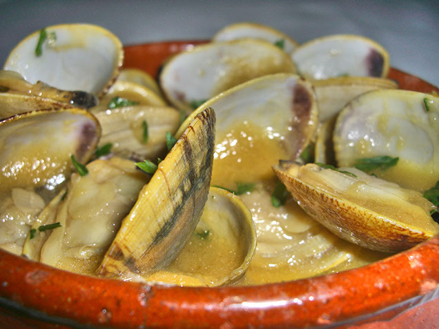 Clams in Marinara sauce