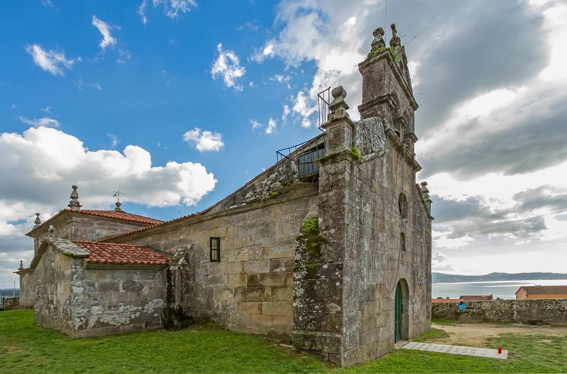 Church of San Pedro de Bordóns